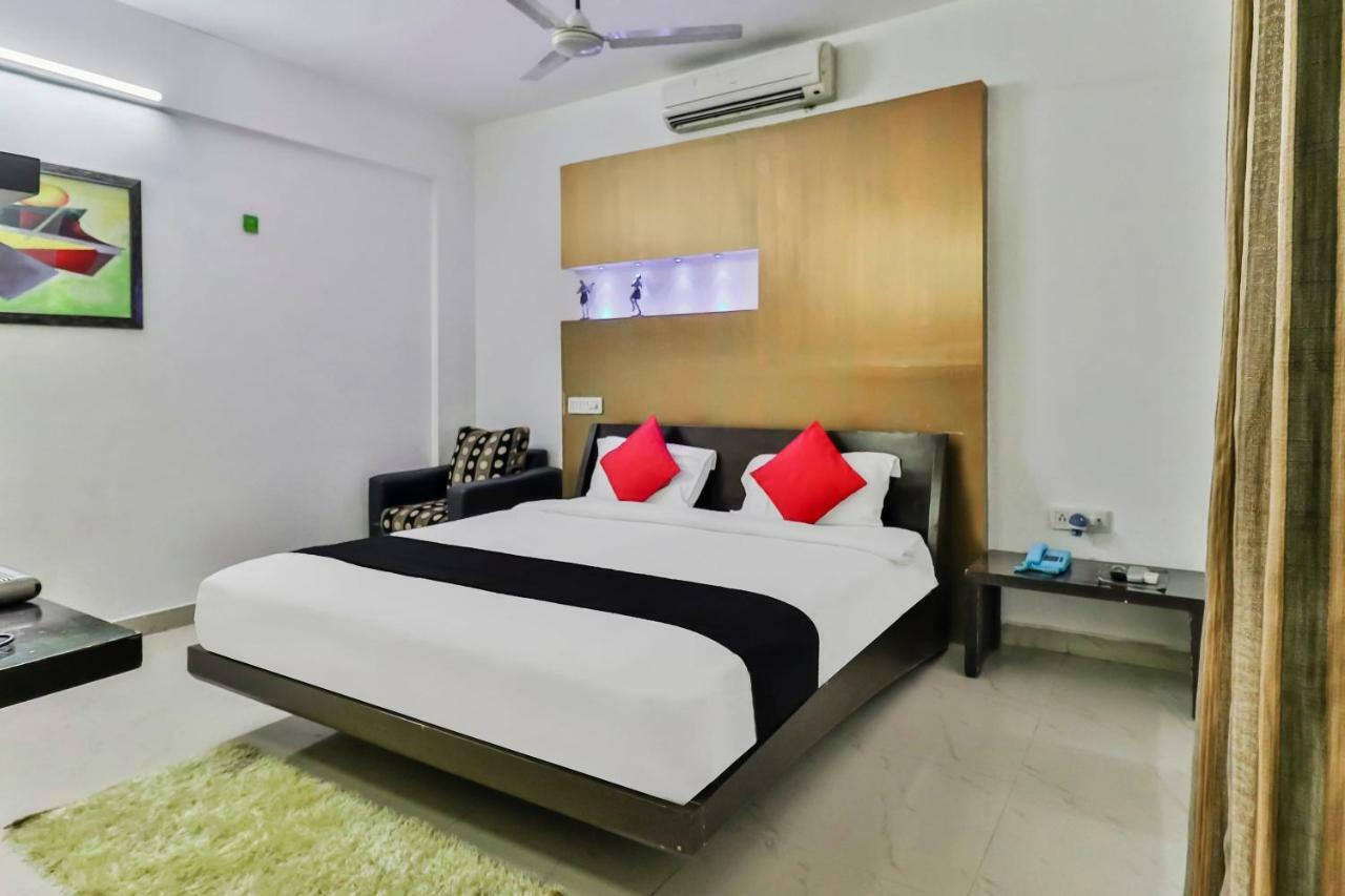 Capital O 16324 Niche Suites Bangalore Extérieur photo